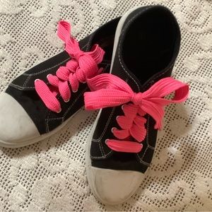 $18 size 8 in black with hot pink laces are like new.